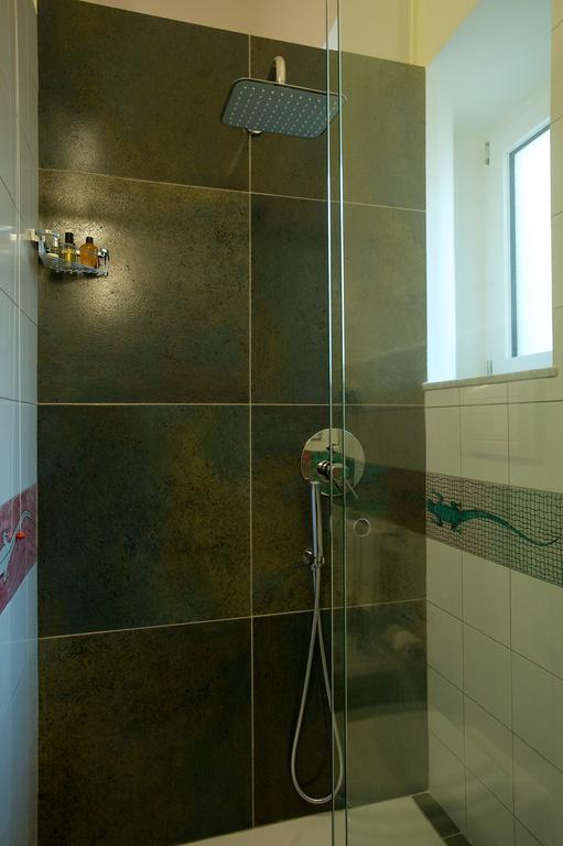 Haripergo Apartments A Bridge For Amalfi Coast Salerno Room photo
