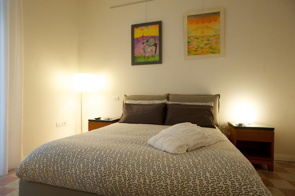 Haripergo Apartments A Bridge For Amalfi Coast Salerno Room photo